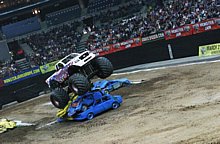 MONSTER JAM